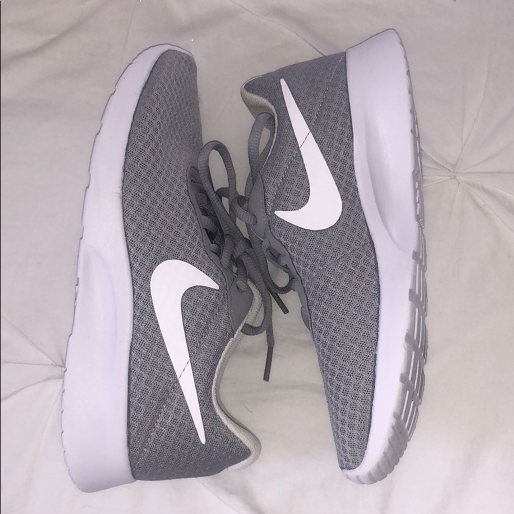 Nike Gray Sneakers size 6.5